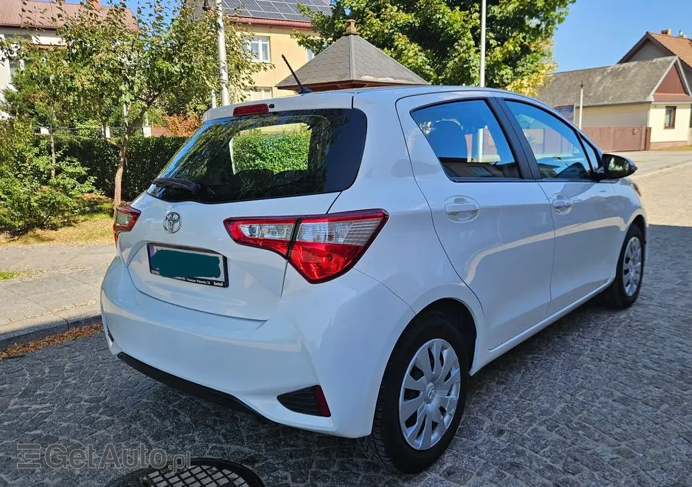 TOYOTA Yaris 1.0 Active