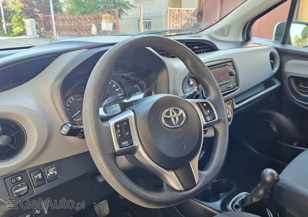 TOYOTA Yaris 1.0 Active