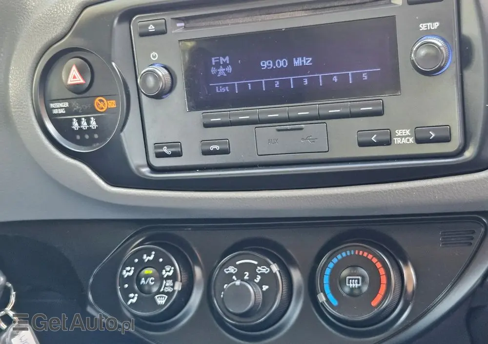 TOYOTA Yaris 1.0 Active
