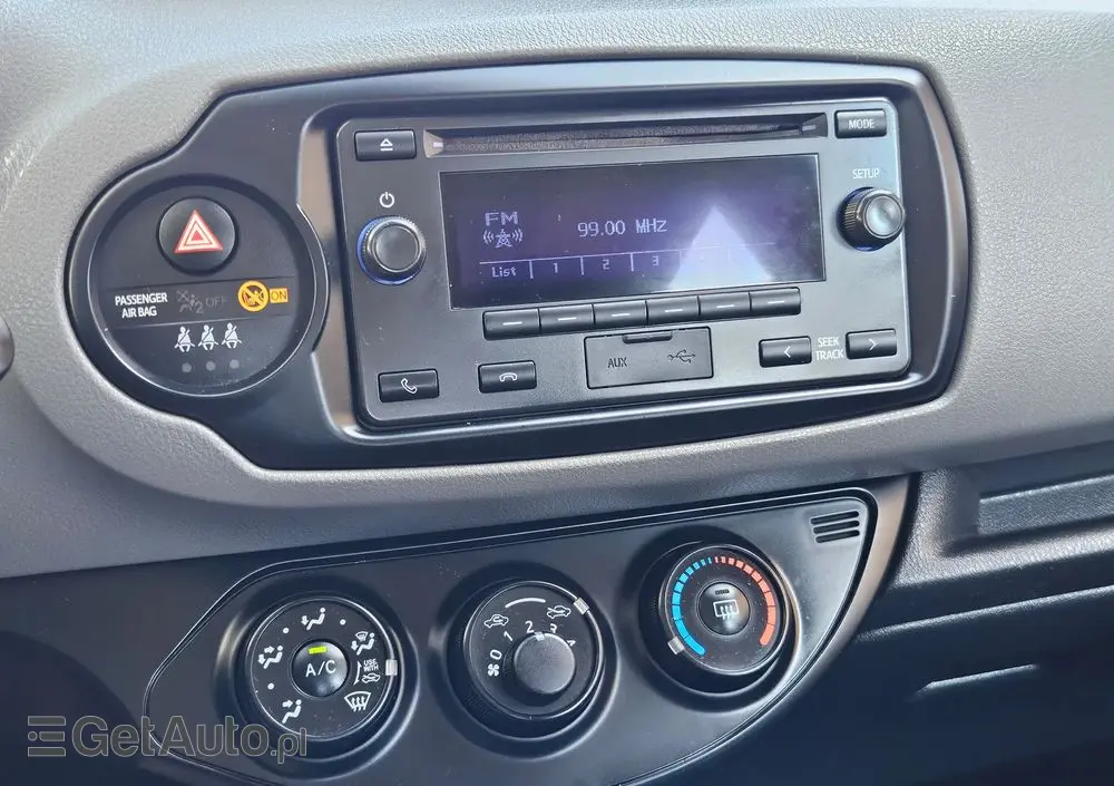 TOYOTA Yaris 1.0 Active