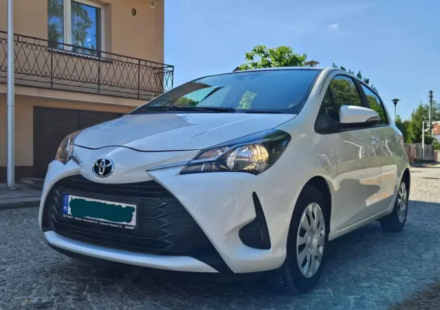 TOYOTA Yaris 1.0 Active