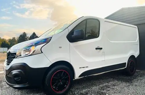 RENAULT Trafic 