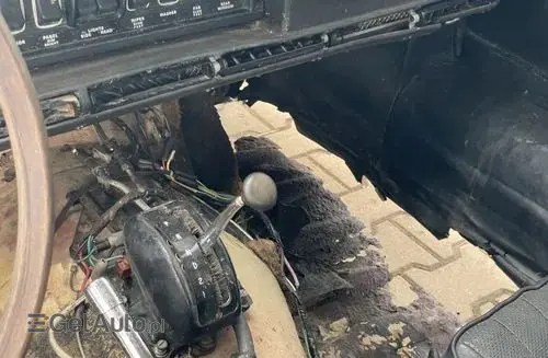 JAGUAR E-type 