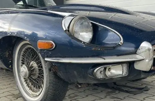 JAGUAR E-type 
