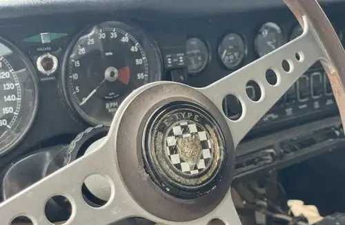JAGUAR E-type 