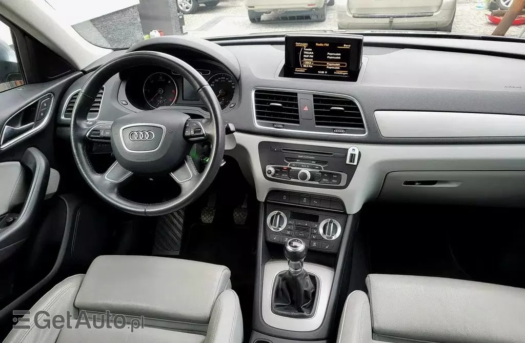AUDI Q3 