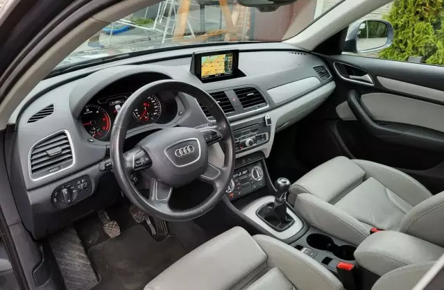 AUDI Q3 
