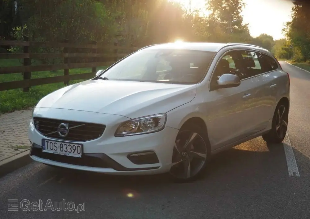 VOLVO V60 D3 Geartronic R-Design
