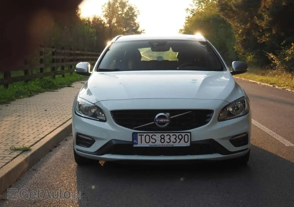 VOLVO V60 D3 Geartronic R-Design