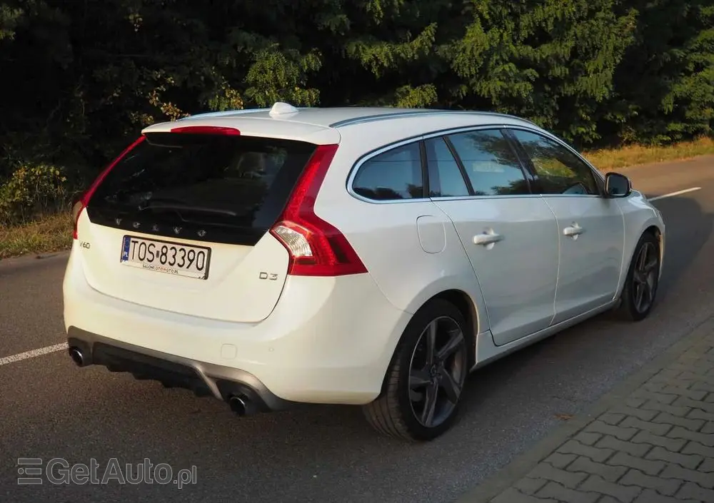 VOLVO V60 D3 Geartronic R-Design