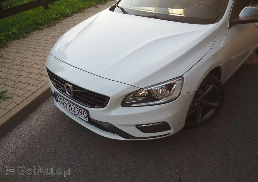 VOLVO V60 D3 Geartronic R-Design