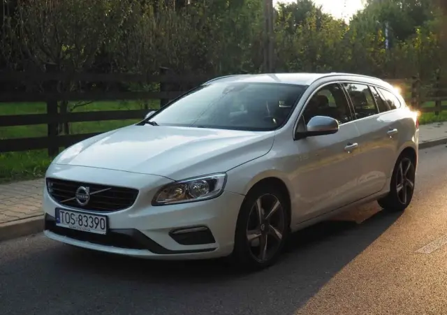 VOLVO V60 D3 Geartronic R-Design