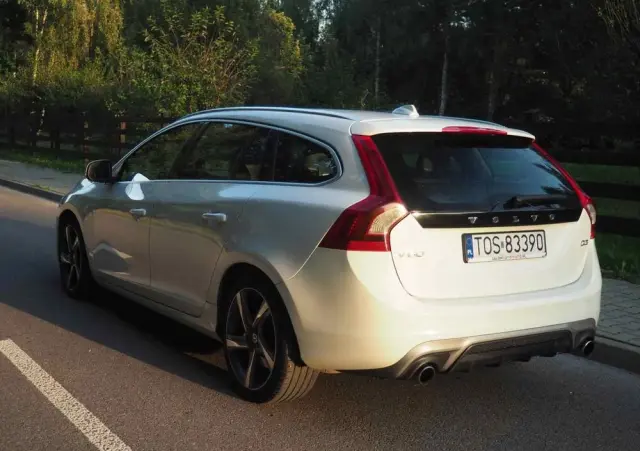 VOLVO V60 D3 Geartronic R-Design