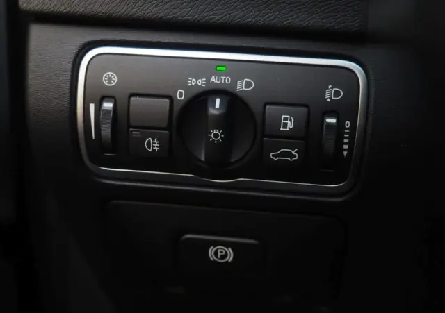 VOLVO V60 D3 Geartronic R-Design