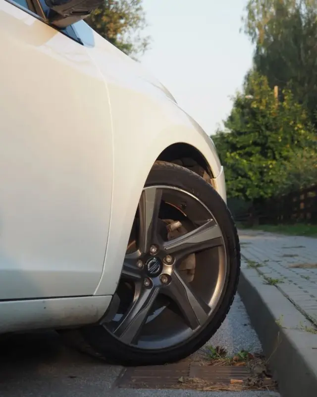 VOLVO V60 D3 Geartronic R-Design