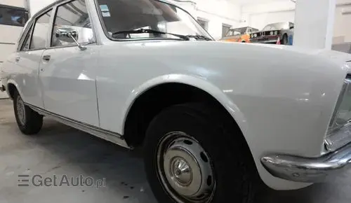 PEUGEOT 504 