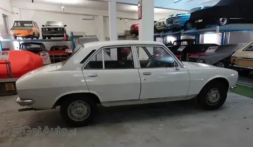 PEUGEOT 504 