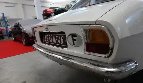 PEUGEOT 504 