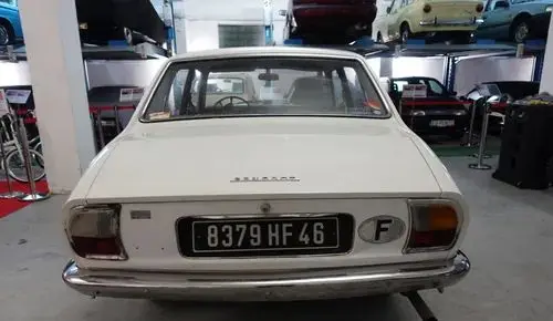 PEUGEOT 504 