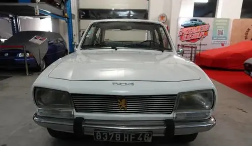 PEUGEOT 504 