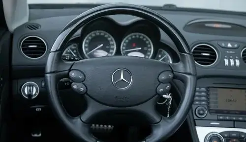 MERCEDES-BENZ SL 