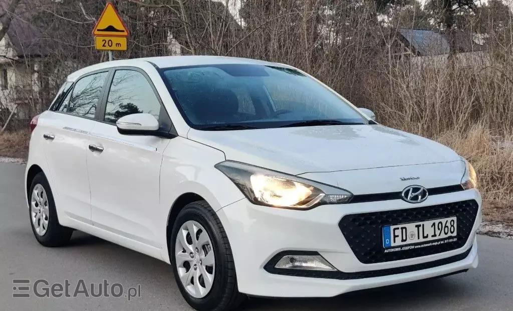 HYUNDAI I20 