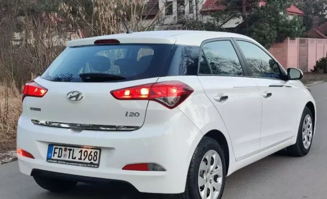 HYUNDAI I20 