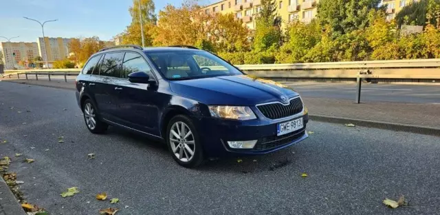 SKODA Octavia 