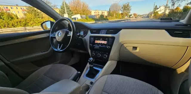 SKODA Octavia 
