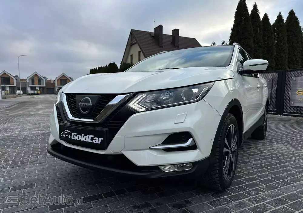 NISSAN Qashqai 1.2 DIG-T N-Connecta Xtronic