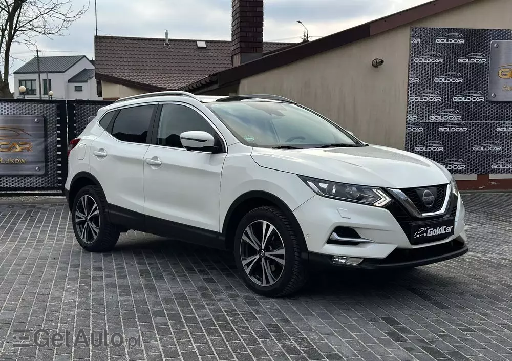 NISSAN Qashqai 1.2 DIG-T N-Connecta Xtronic