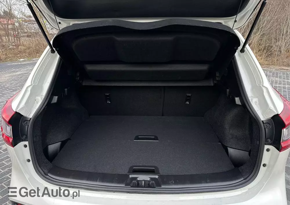 NISSAN Qashqai 1.2 DIG-T N-Connecta Xtronic