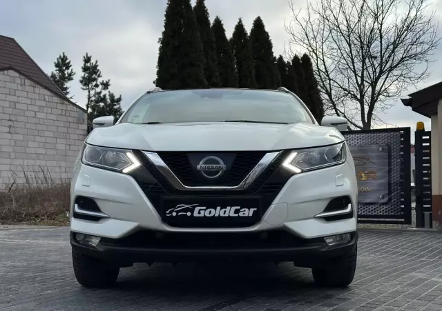 NISSAN Qashqai 1.2 DIG-T N-Connecta Xtronic
