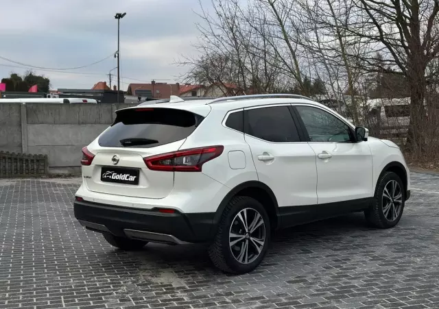 NISSAN Qashqai 1.2 DIG-T N-Connecta Xtronic