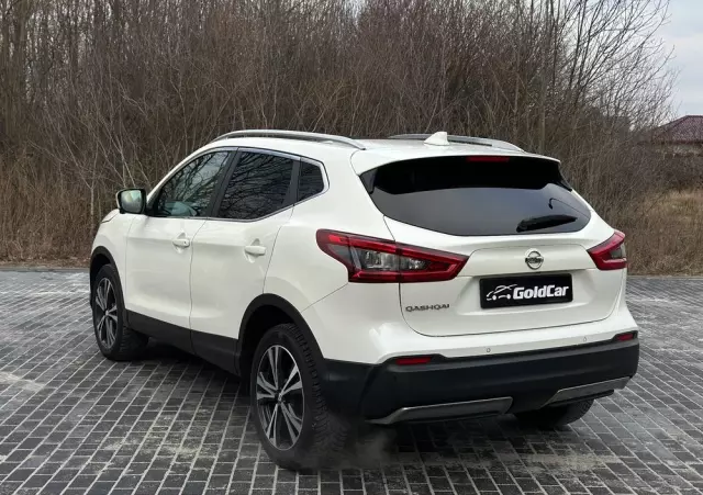 NISSAN Qashqai 1.2 DIG-T N-Connecta Xtronic