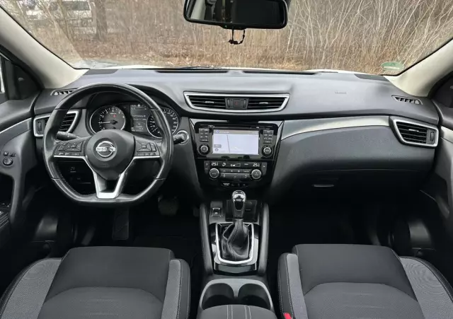 NISSAN Qashqai 1.2 DIG-T N-Connecta Xtronic