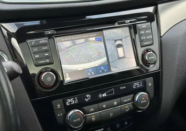 NISSAN Qashqai 1.2 DIG-T N-Connecta Xtronic