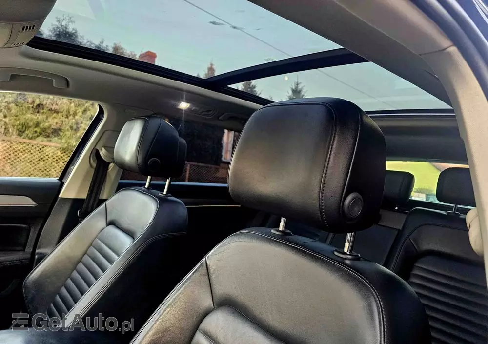 VOLKSWAGEN Passat Variant 2.0 TDI SCR 4Motion DSG Highline