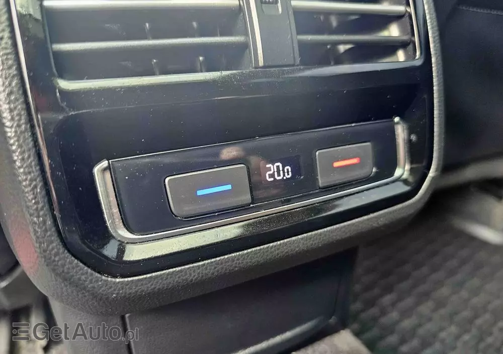 VOLKSWAGEN Passat Variant 2.0 TDI SCR 4Motion DSG Highline