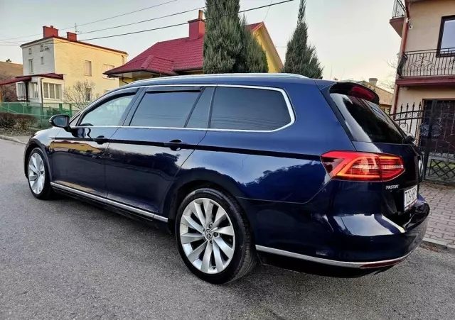 VOLKSWAGEN Passat Variant 2.0 TDI SCR 4Motion DSG Highline