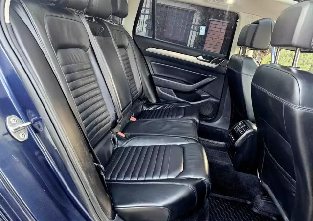 VOLKSWAGEN Passat Variant 2.0 TDI SCR 4Motion DSG Highline