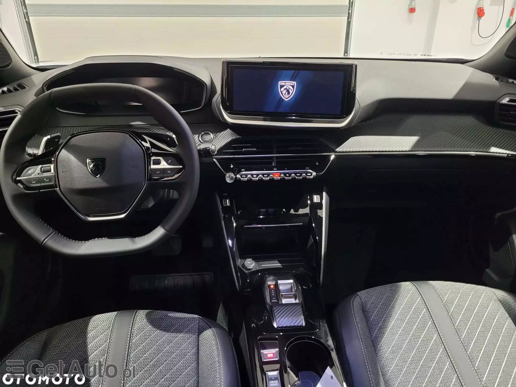 PEUGEOT 2008 1.2 PureTech Allure Pack S&S EAT8