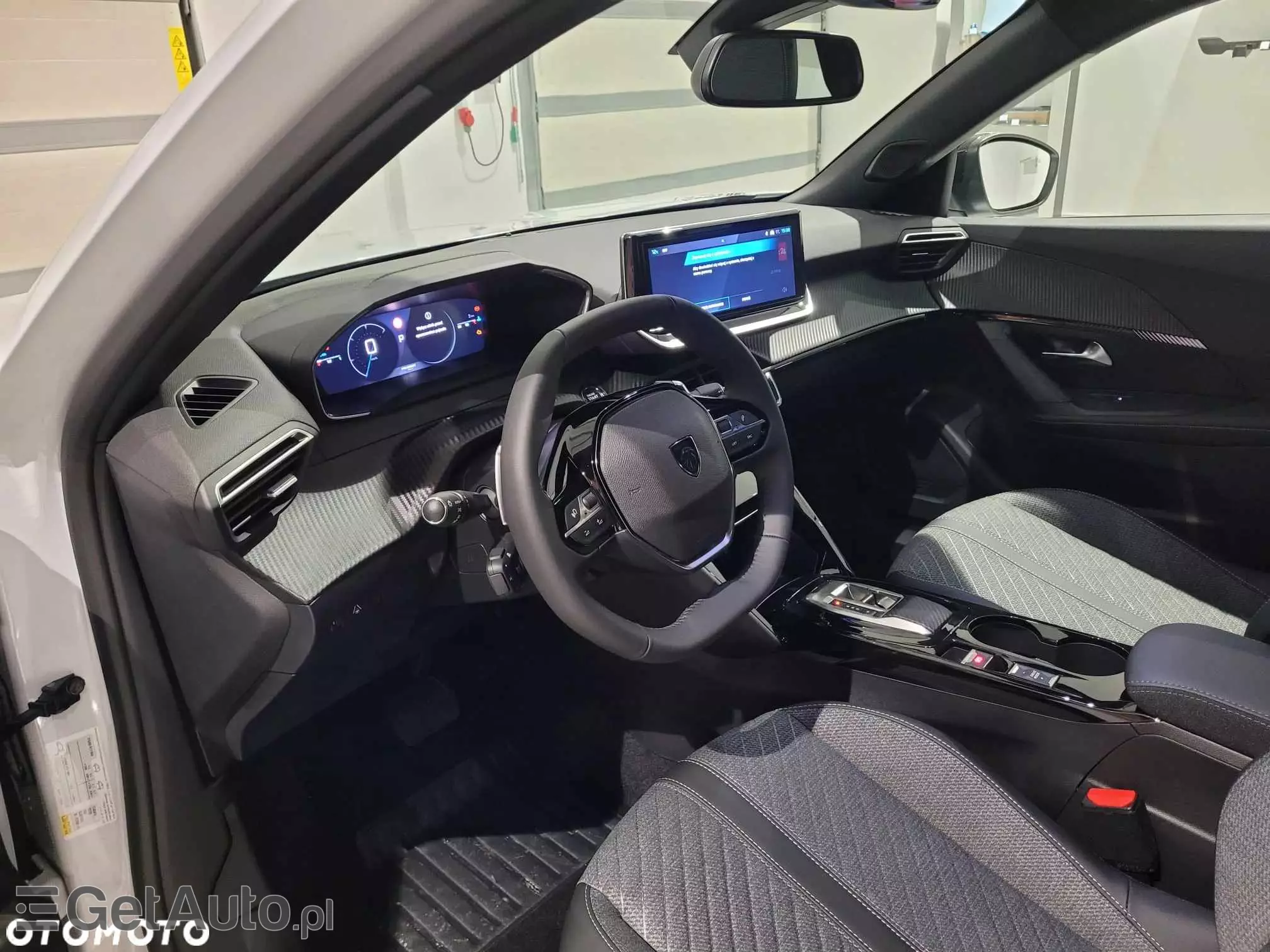 PEUGEOT 2008 1.2 PureTech Allure Pack S&S EAT8