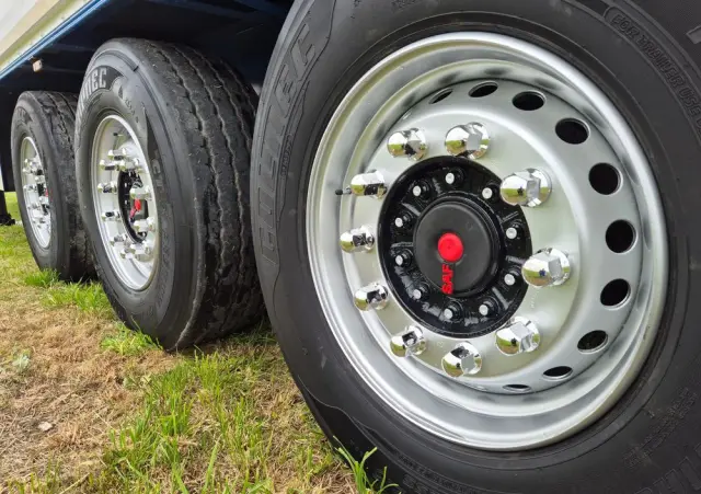 WIELTON NS-3F KONTENER OŚ PODNOSZONA 2018R 