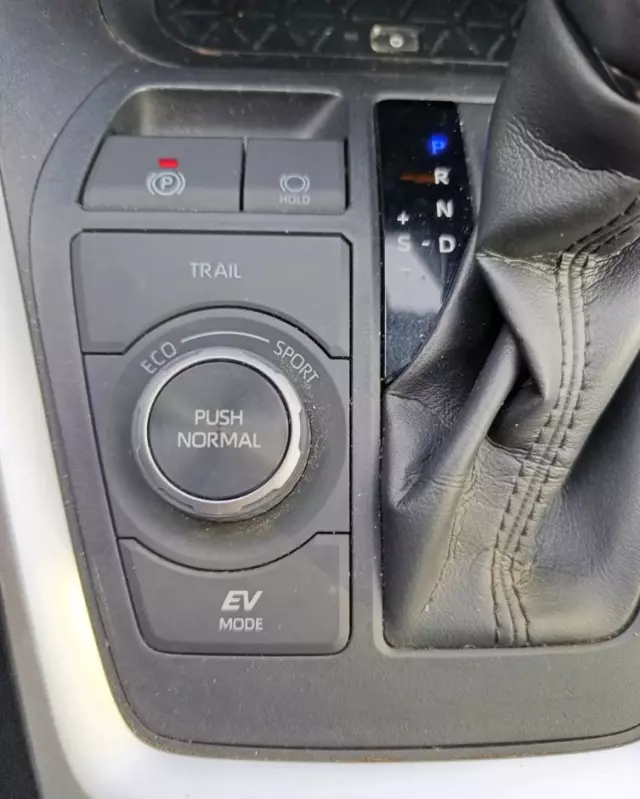 TOYOTA RAV4 2.5 Hybrid Comfort 4x2