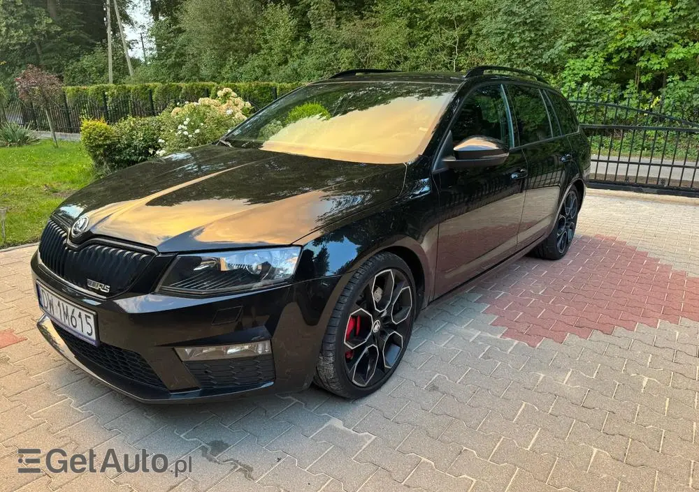 SKODA Octavia 2.0 TSI RS DSG