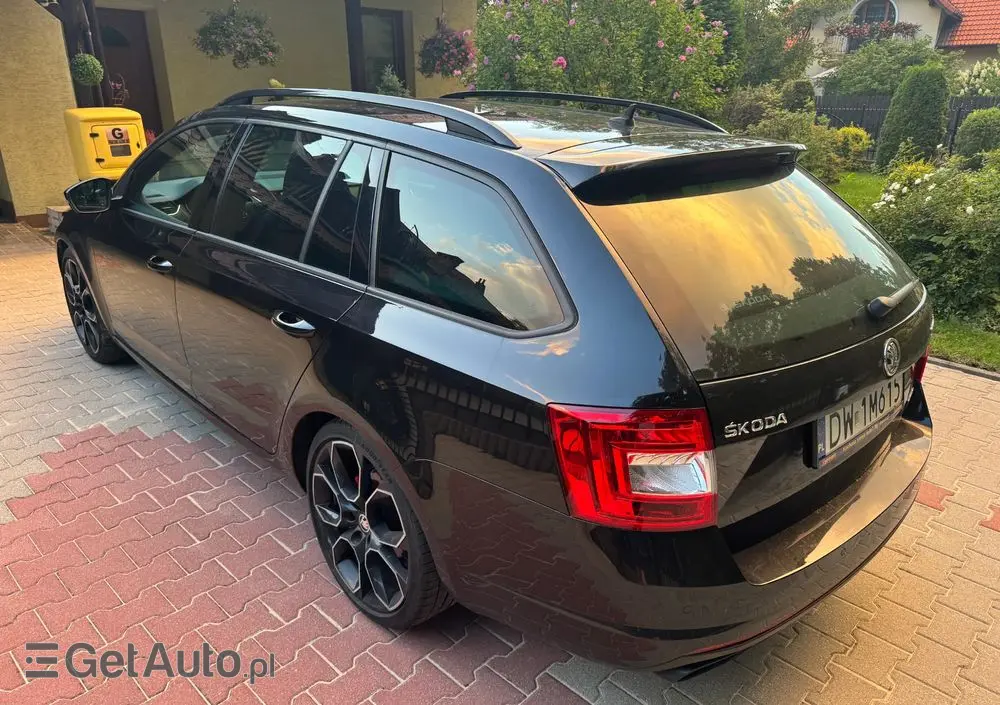 SKODA Octavia 2.0 TSI RS DSG