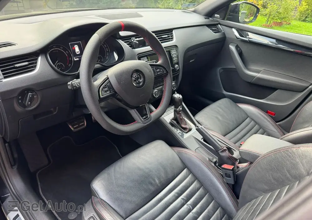 SKODA Octavia 2.0 TSI RS DSG