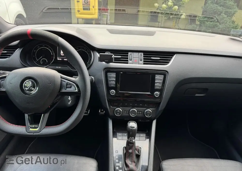SKODA Octavia 2.0 TSI RS DSG