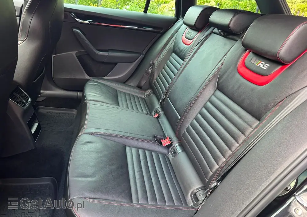 SKODA Octavia 2.0 TSI RS DSG